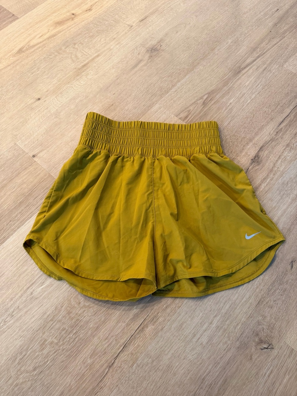 Nike One Women's Dri-FIT Ultra High-Waisted 3" Brief-Lined Shorts